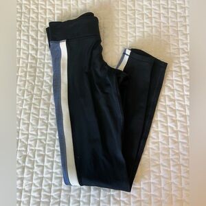 - Under Armour ankle leggings